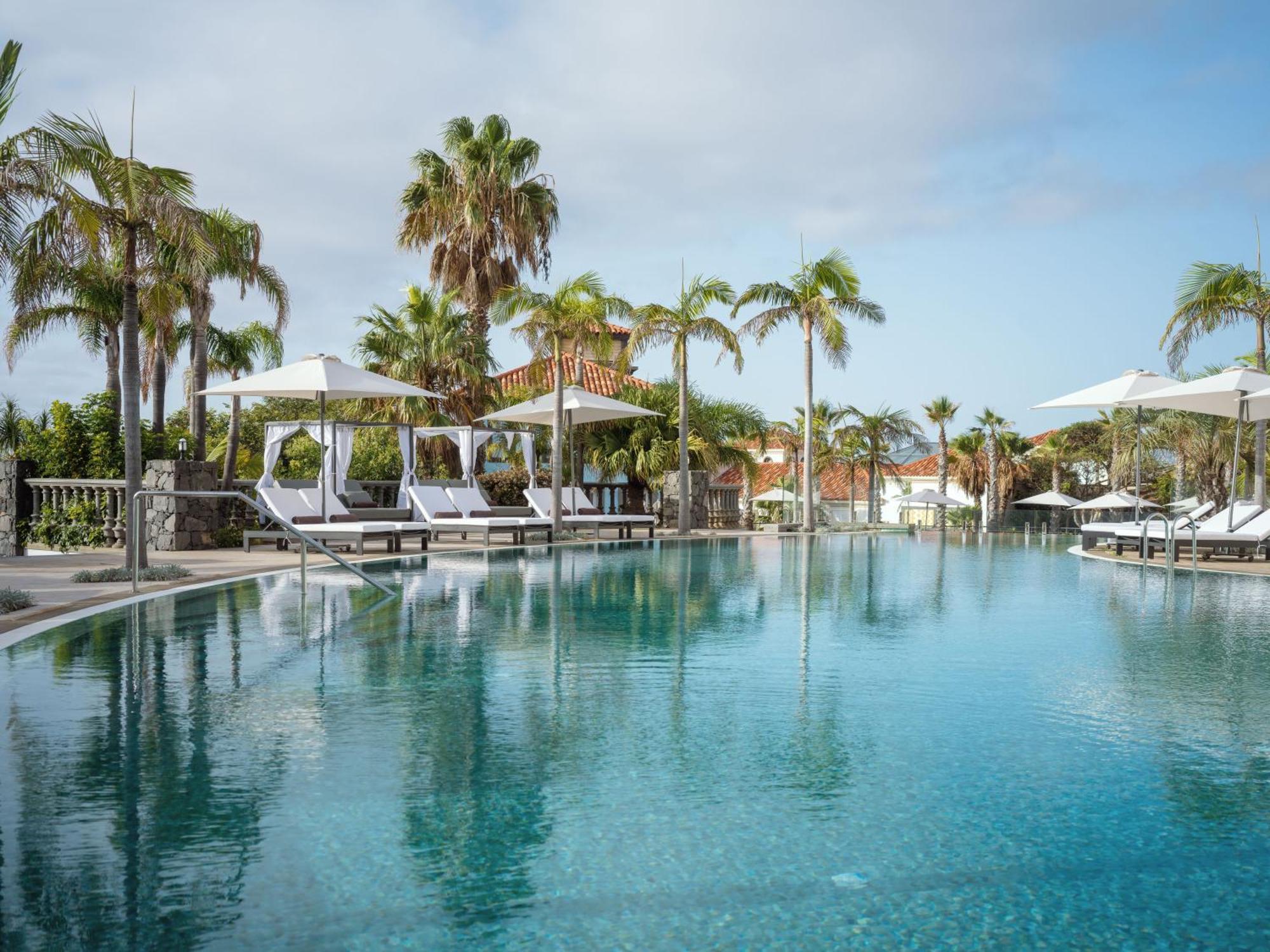 Dreams Madeira Resort Spa & Marina Canical  Exterior photo